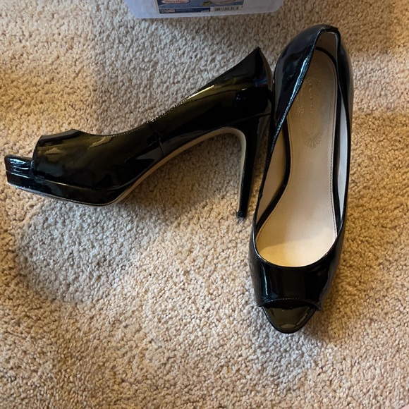 Black patent heels - Picture 3 of 6